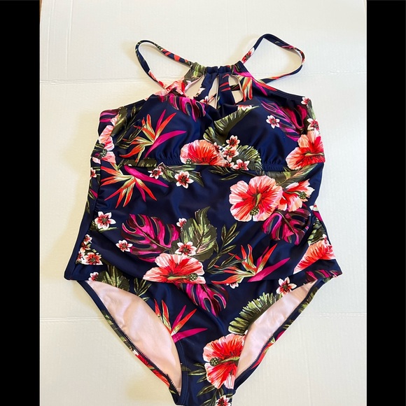 Kona Sol plus size sz 20W NWOT one piece swimwear bathing suit Navy floral. - Picture 1 of 12